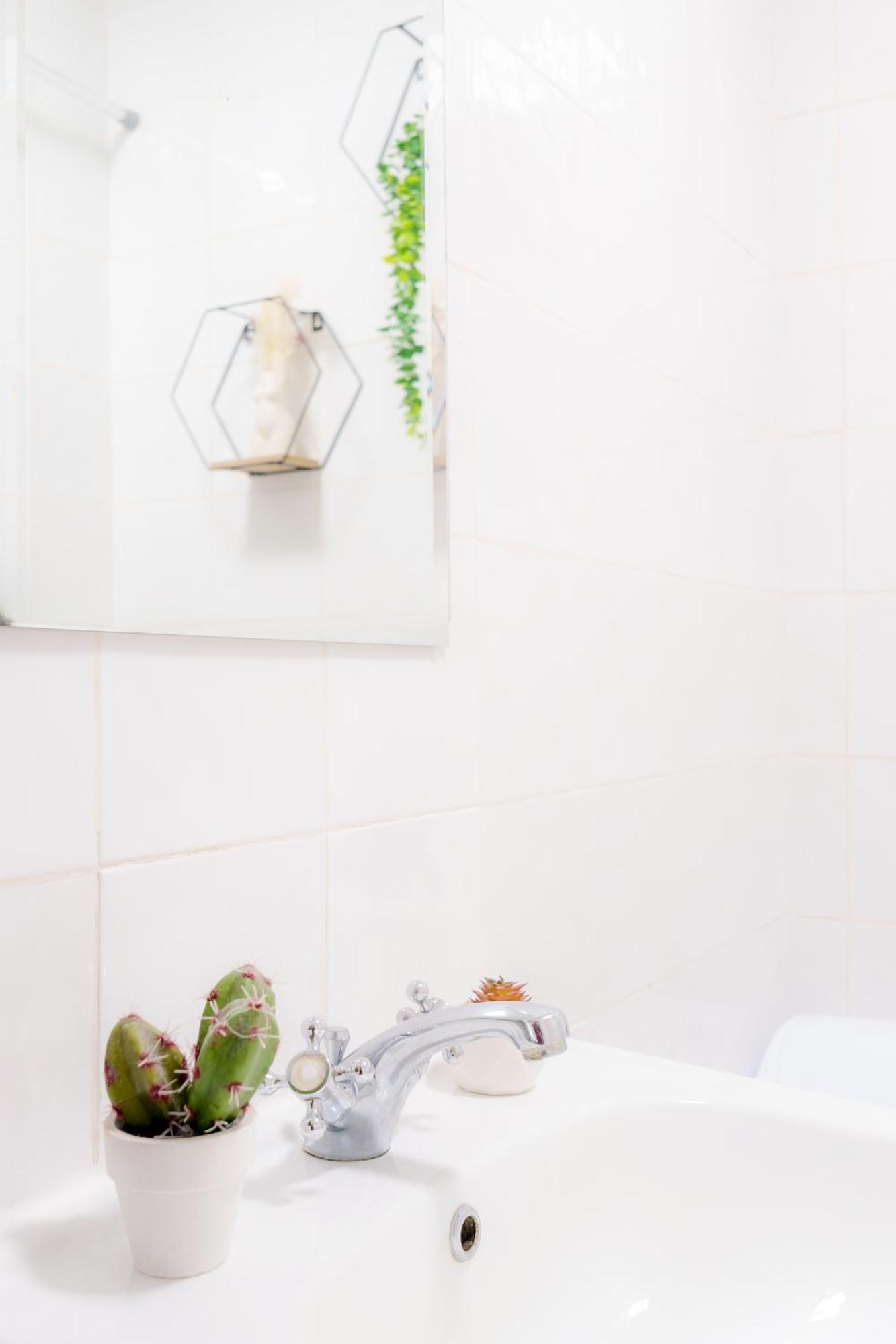 Spacious 2bd 2baths In